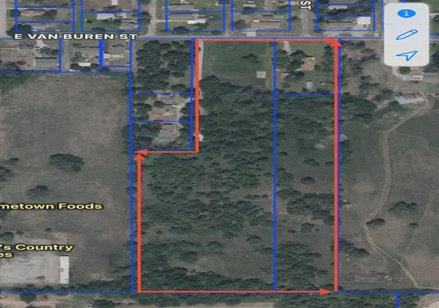 Photo 4 of Single family home for sale at 401 E Van Buren St, Crescent, OK 73028 | MLS# 1208652 | Listing updated on 2026-06-15