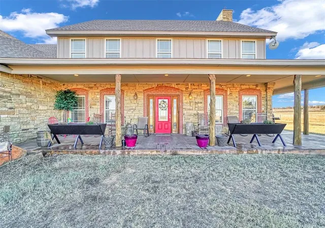 Photo 1 of Mansion for sale at 20966 E County Rd 155, Altus, OK 73521 | MLS# 1208876 | Listing updated on 2026-01-22
