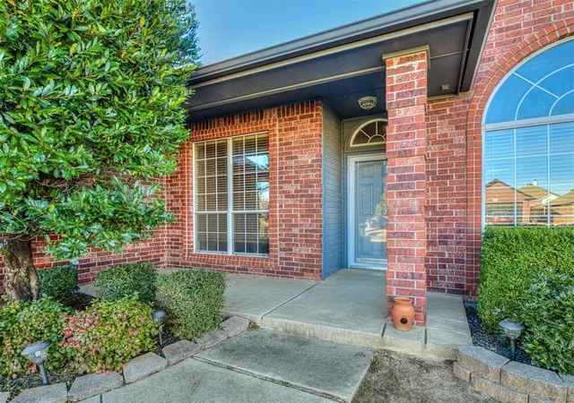 Photo 5 of Single Family Residence at 1824 NE 11th Street, Moore, OK 73160 | MLS# 1208904 | | Sold on 2026-04-29