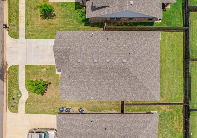 38th image of 17613 Nantucket Ave, Edmond, OK 73012 | MLS# 1208955