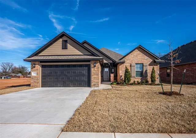 Homes for sale in Yukon, OK | 1912 Meadow Brook Rd, Yukon, OK 73099 | MLS# 1209030