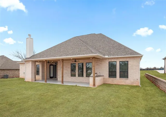 9th image of 2282 Summit Cir, Blanchard, OK 73010 | MLS# 1209103