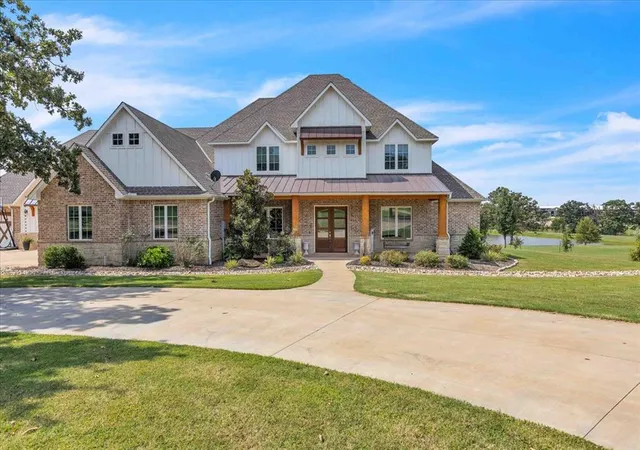 Photo 1 of Single Family Residence at 9757 Bear Crk Rd, Guthrie, OK 73044 | MLS# 1209202 | | Sold on 2026-04-17