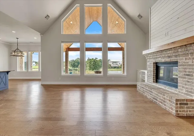 Photo 4 of Single Family Residence at 9757 Bear Crk Rd, Guthrie, OK 73044 | MLS# 1209202 | | Sold on 2026-04-17