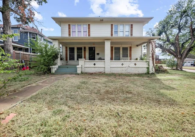 2nd image of 1005 E Noble Ave, Guthrie, OK 73044 | MLS# 1209255