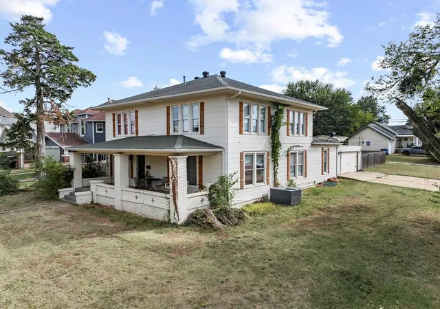 4th image of 1005 E Noble Ave, Guthrie, OK 73044 | MLS# 1209255