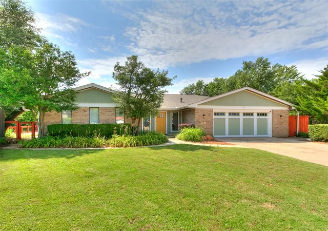 Photo 2 of Sale Pending at 6112 Shaftsbury Rd, Oklahoma City, OK 73132 | MLS# 1209272 | Listing updated on 2026-08-26