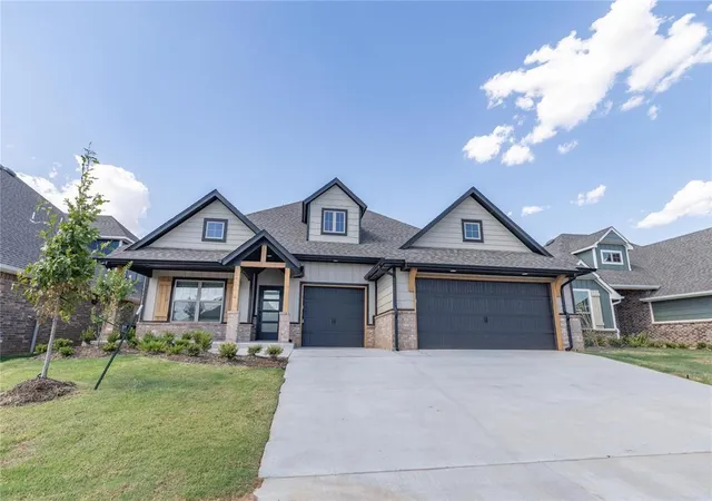 Photo 2 of Single family home for sale at 9213 Nw 86th Street, Yukon, OK 73099 | MLS# 1209360 | Listing updated on 2026-08-28