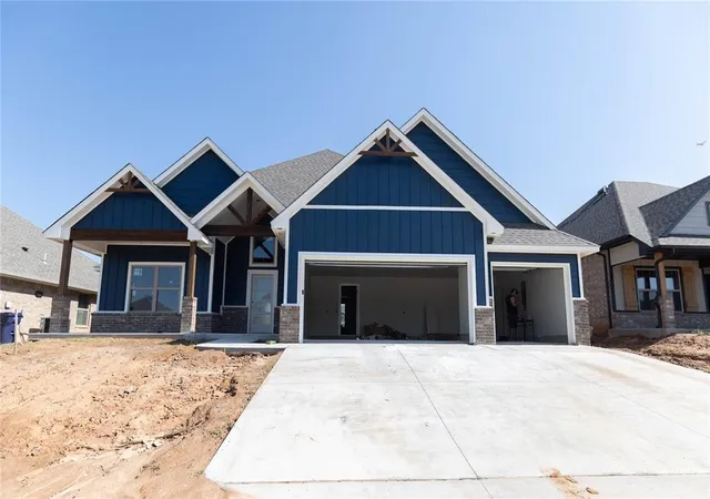 2nd image of 9217 Nw 86th St, Yukon, OK 73099 | MLS# 1209376