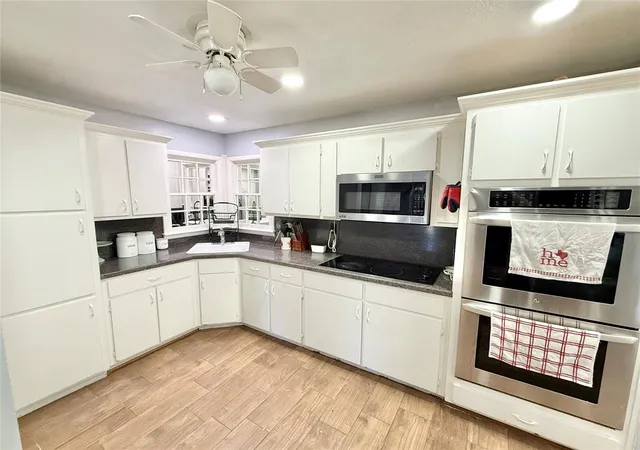 Photo 3 of Single family home for sale at 1504 N Hudson St, Altus, OK 73521 | MLS# 1209390 | Listing updated on 2026-05-06
