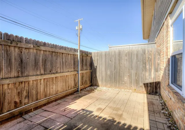 Listing Photo 2 - Condo for sale in building located at 6742 N Meridian Ave, Oklahoma City, OK 73116