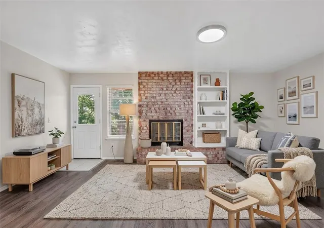 Photo 3 of Single family home for sale at 1015 Crown Dr, Edmond, OK 73034 | MLS# 1209412 | Listing updated on 2026-07-02