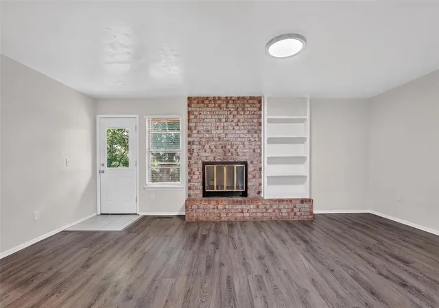 Photo 4 of Single family home for sale at 1015 Crown Dr, Edmond, OK 73034 | MLS# 1209412 | Listing updated on 2026-07-02