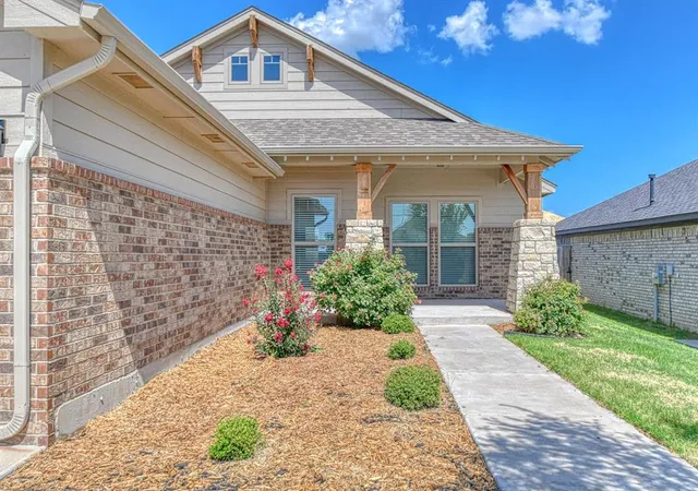 3rd image of 432 Pergola St, Yukon, OK 73099 | MLS# 1209550