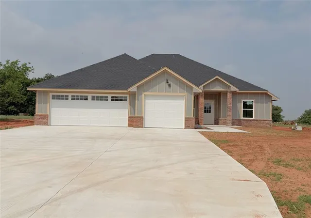 Homes for sale in Blanchard, OK | 2208 Winter Ridge Rd, Blanchard, OK 73010 | MLS# 1209602