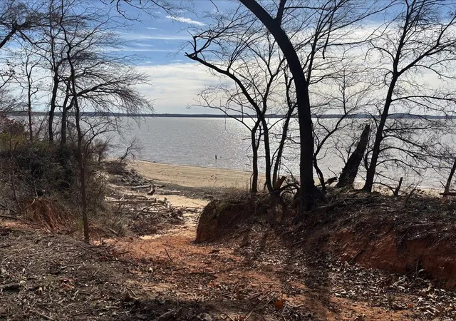 3rd image of 008 Summer Lane, Eufaula, OK 74432 | MLS# 1209638