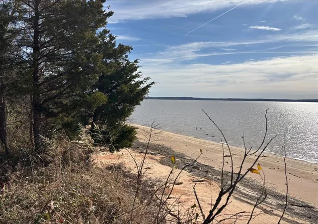 4th image of 008 Summer Lane, Eufaula, OK 74432 | MLS# 1209638