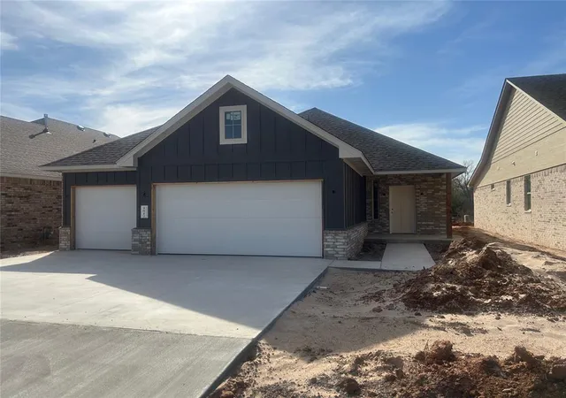 Photo 2 of Single family home for sale at 1817 Long Cvs Ave, Mustang, OK 73099 | MLS# 1209689 | Listing updated on 2026-04-29