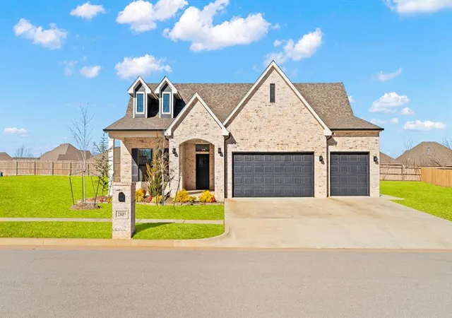 1st image of 2805 Crystal Creek Dr, Yukon, OK 73099 | MLS# 1209725