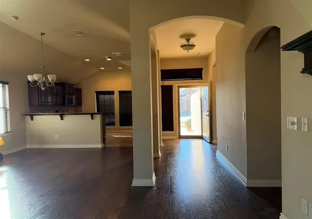 3rd image of 19128 Espada Dr, Edmond, OK 73012 | MLS# 1209783
