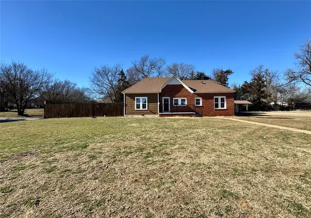 Photo 2 of Sale Pending at 728 S 13th Street, Chickasha, OK 73018 | MLS# 1209860 | Listing updated on 2026-09-20