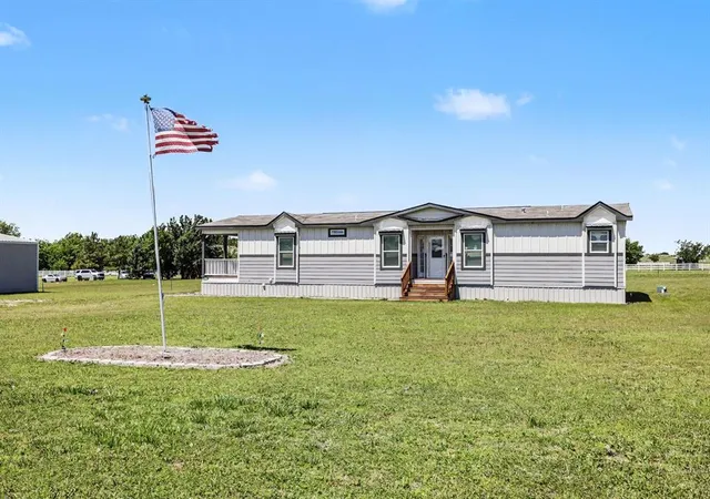Photo 3 of Single family home for sale at 17902 Lexie Ln, Lexington, OK 73051 | MLS# 1209998 | Listing updated on 2026-09-25