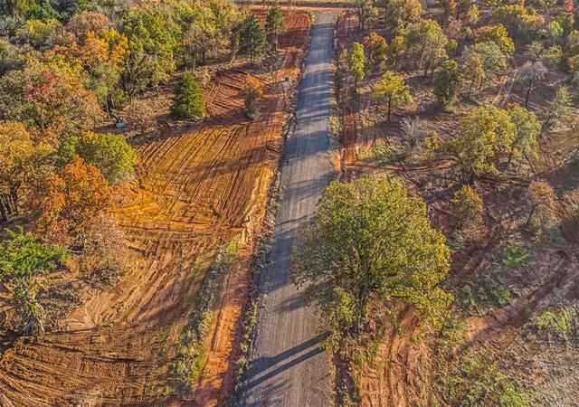 1st image of 7200 Old Oak Trl, Guthrie, OK 73044 | MLS# 1210008