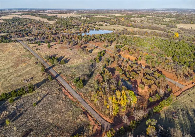 4th image of 7200 Old Oak Trl, Guthrie, OK 73044 | MLS# 1210008