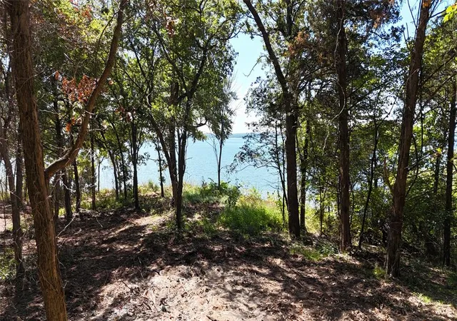 5th image of 011 Summer Ln, Eufaula, OK 74432 | MLS# 1210115
