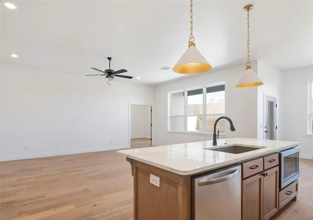 Photo 5 of Single family home for sale at 16208 Dakota Dr, Oklahoma City, OK 73170 | MLS# 1210124 | Listing updated on 2026-06-09