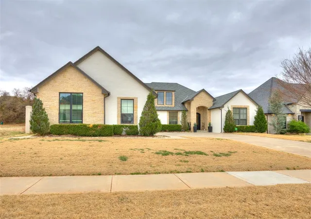 1st image of 4404 Las Colinas Ln, Norman, OK 73072 | MLS# 1210177