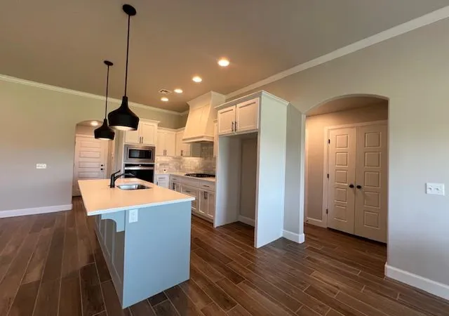 Photo 4 of Sale Pending at 9212 SW 44th Terrace, Oklahoma City, OK 73179 | MLS# 1210235 | Listing updated on 2026-03-06