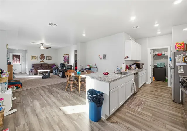 5th image of 12617 Florence Ln, Yukon, OK 73099 | MLS# 1210468