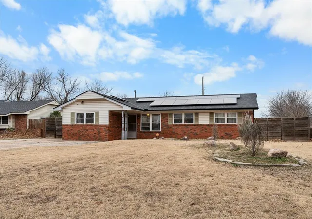 Homes for sale in Oklahoma City, OK | 5941 Nw 62nd St, Oklahoma City, OK 73122 | MLS# 1210470