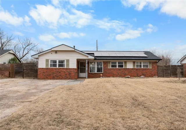 Homes for sale in Oklahoma City, OK | 5941 Nw 62nd St, Oklahoma City, OK 73122 | MLS# 1210470