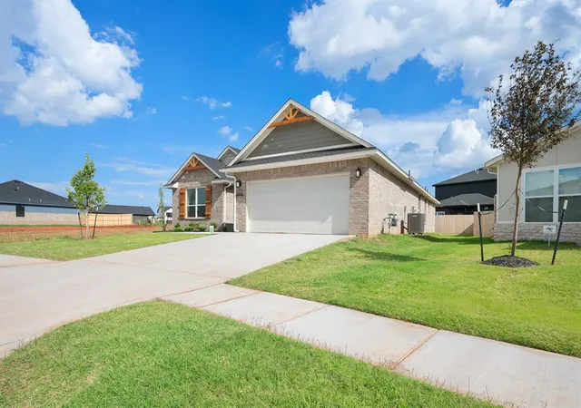 Photo 3 of Single family home for sale at 4216 Nw 180th Street, Edmond, OK 73012 | MLS# 1210510 | Listing updated on 2026-10-14