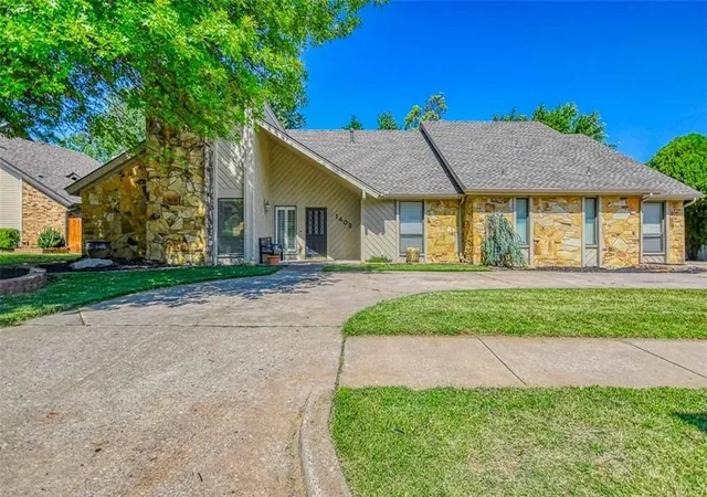 Photo 1 of Single family home for sale at 1402 Broad Acres Dr, Norman, OK 73072 | MLS# 1210546 | Listing updated on 2026-10-01