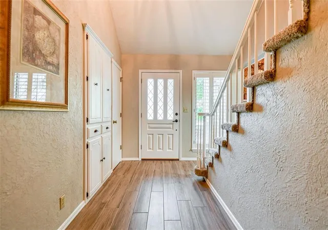 Photo 3 of Single family home for sale at 1402 Broad Acres Dr, Norman, OK 73072 | MLS# 1210546 | Listing updated on 2026-10-01