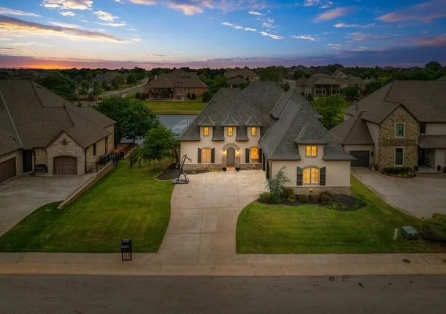 2nd image of 4517 Roundup Rd, Edmond, OK 73034 | MLS# 1210589