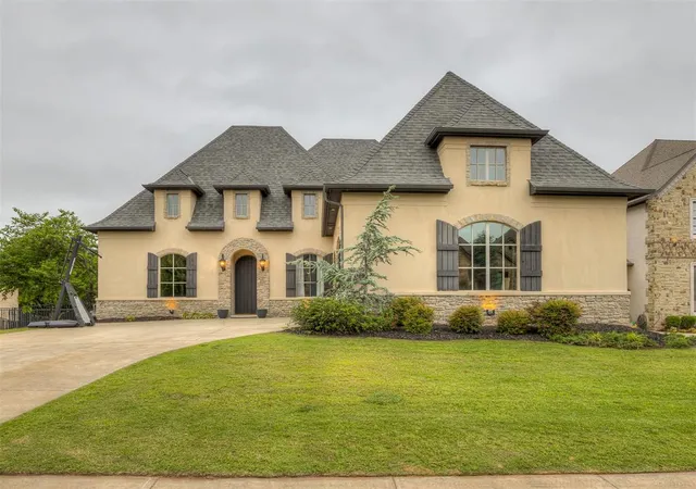 5th image of 4517 Roundup Rd, Edmond, OK 73034 | MLS# 1210589