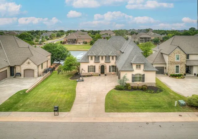 3rd image of 4517 Roundup Rd, Edmond, OK 73034 | MLS# 1210589