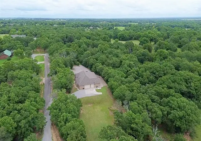 1st image of 16511 N County Road 3265, Pauls Valley, OK 73075 | MLS# 1210600