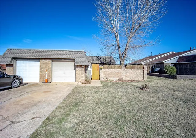 1st image of 117 Crawford Ct #117 & 119, Norman, OK 73069 | MLS# 1210615