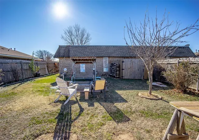 image of 117 Crawford Ct, Norman, OK 73069