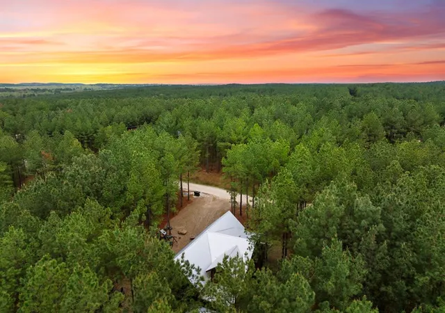 4th image of 377 Lost Creek Trl, Broken Bow, OK 74728 | MLS# 1210682