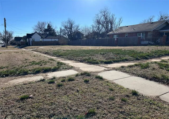 2nd image of 1800 Nw 12th St, Oklahoma City, OK 73106 | MLS# 1210721