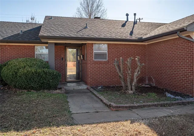 Photo 2 of Single family home for sale at 3116 Nw 63rd Street, Oklahoma City, OK 73116 | MLS# 1210882 | Listing updated on 2026-03-03