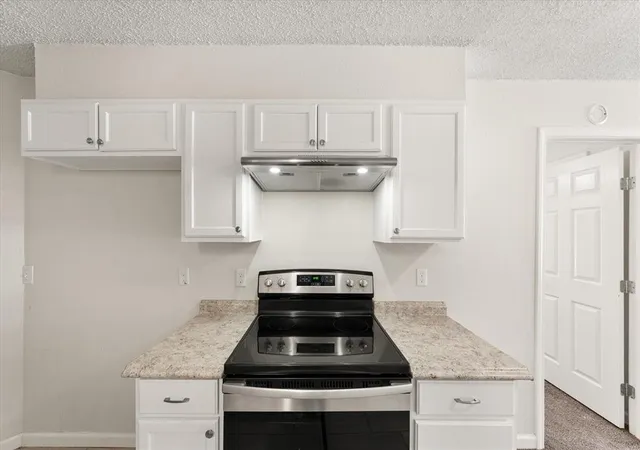 Listing Photo 5 - Condo for sale in building located at 6225 SE 46th St, Oklahoma City, OK 73135
