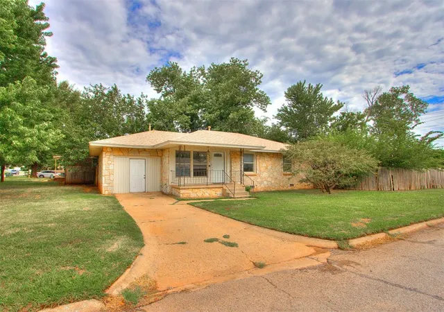3rd image of 4229 Del Rd, Del City, OK 73115 | MLS# 1211251