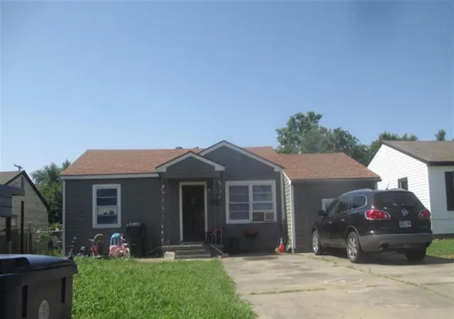 Single family home for sale at 1224 SW 57th Street, Oklahoma City, OK 73109 | MLS# 1211266